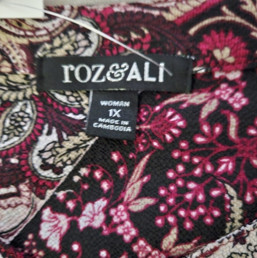Roz & Ali Paisley Print Blouse. Size 1X - Picture 7 of 7